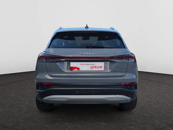 AUDI Q4 e-tron (2025) — foto 10 van 21