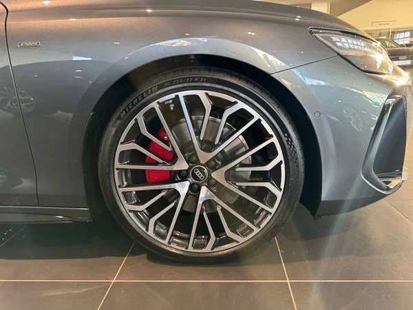 AUDI A6 e-hybrid (PHEV) (2026) — foto 21 van 24