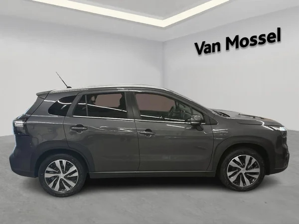 Suzuki S-Cross (2023) — foto 13 van 17