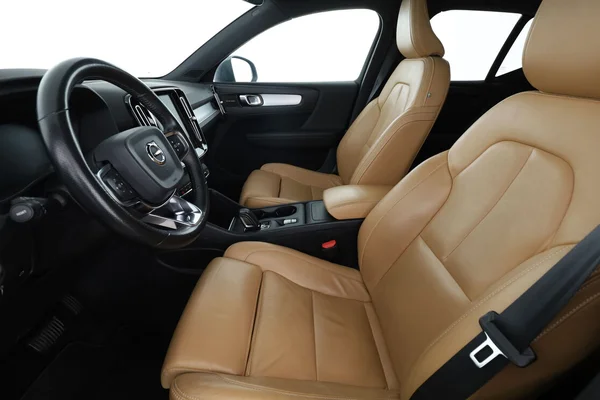 Volvo XC40 (2018) — foto 16 van 16