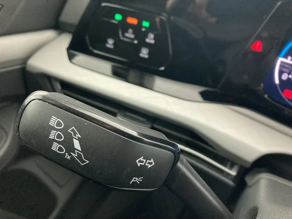 VOLKSWAGEN Golf VIII SW (2022) — foto 28 van 36