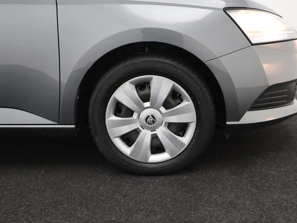 SKODA Fabia Combi (2022) — foto 2 van 26