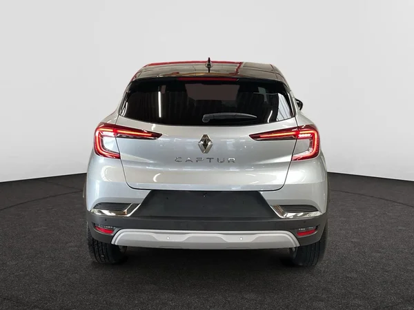 RENAULT Captur (2022) — foto 17 van 22