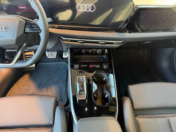 AUDI A5 Avant Dsl (2026) — foto 3 van 24