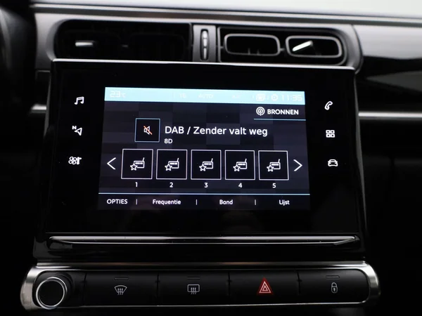 Citroën C3 (2022) — foto 6 van 36