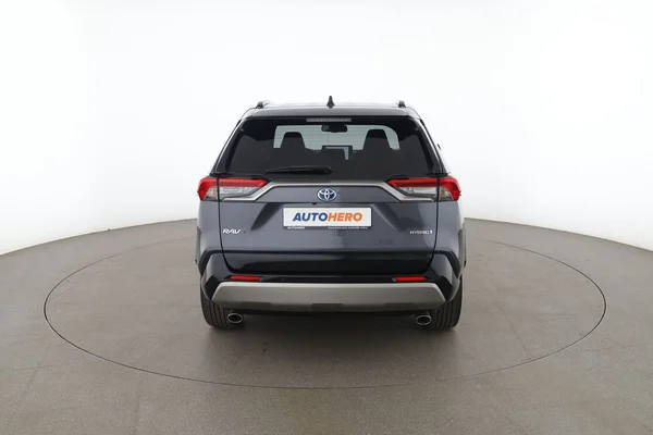 Toyota RAV4 (2023) — foto 11 van 16