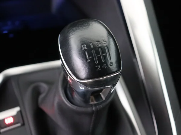 PEUGEOT 5008 (2023) — foto 4 van 28