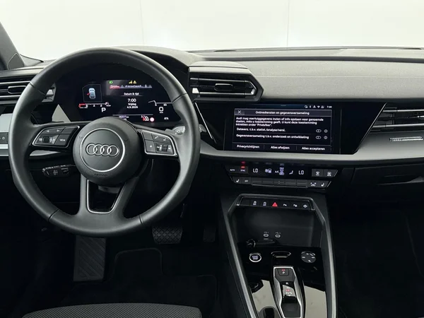 AUDI A3 Sportback (2025) — foto 14 van 18