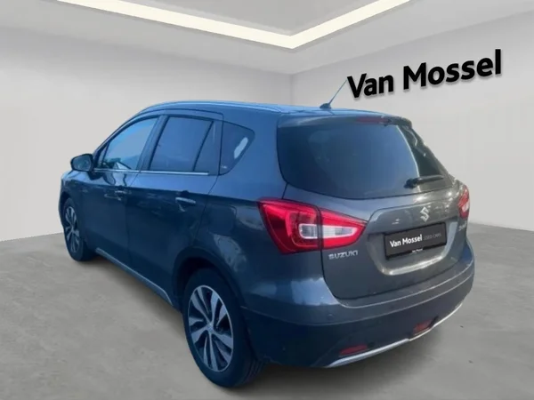 Suzuki S-Cross (2021) — foto 12 van 15