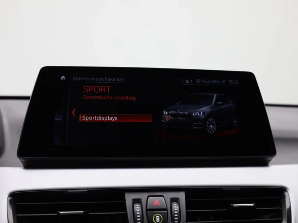 BMW X1 (2022) — foto 19 van 42
