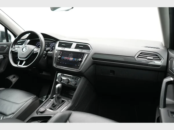 VOLKSWAGEN Tiguan Allspace (2018) — foto 23 van 32