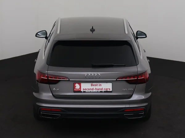 AUDI A4 (2022) — foto 27 van 30
