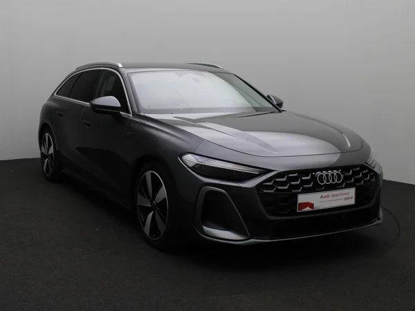 AUDI A5 Avant e-hybrid (PHEV) (2025) — foto 12 van 25