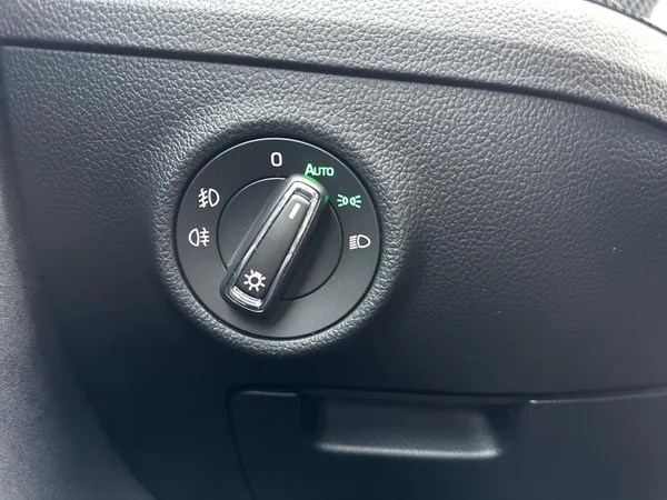 SKODA Superb Combi (2017) — foto 7 van 22