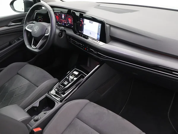 VOLKSWAGEN Golf VIII eHybrid (PHEV) (2024) — foto 19 van 25