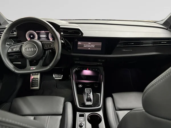 AUDI A3 Alltstreet (2025) — foto 9 van 21