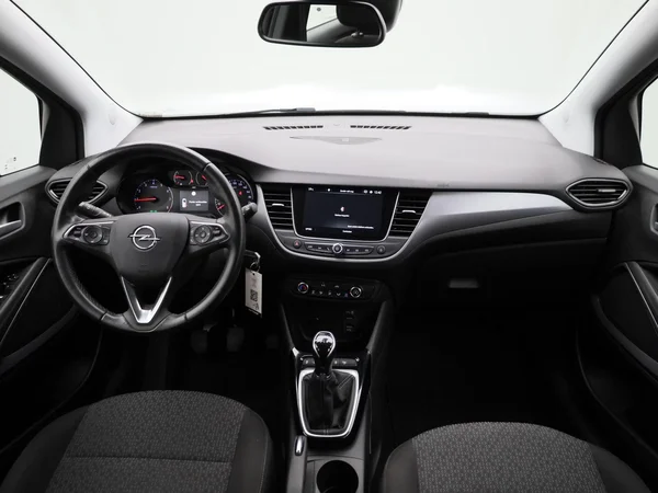 Opel Crossland (2021) — foto 26 van 36