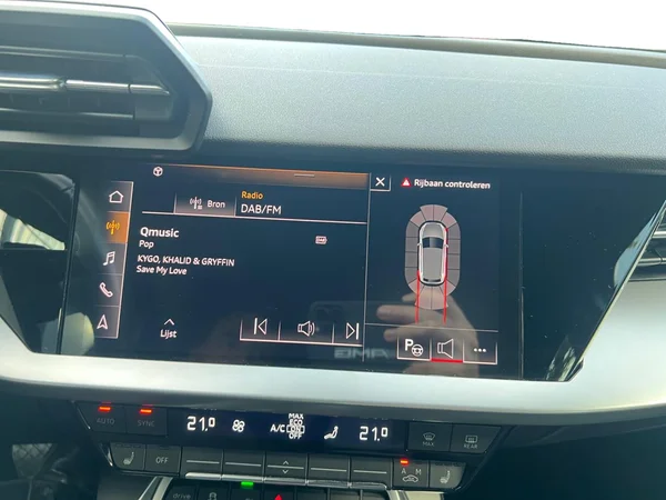 AUDI A3 Sportback PHEV (2022) — foto 14 van 24