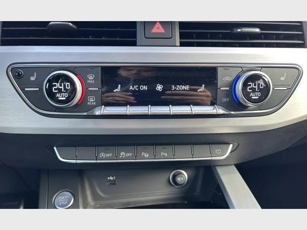 Audi A4 (2023) — foto 13 van 40