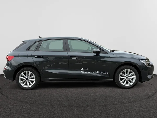 AUDI A3 Sportback (2024) — foto 11 van 16