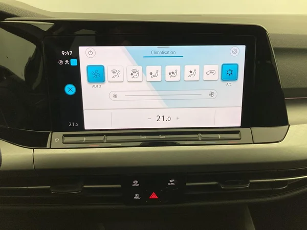 VOLKSWAGEN Golf Variant VIII (2021) — foto 5 van 36