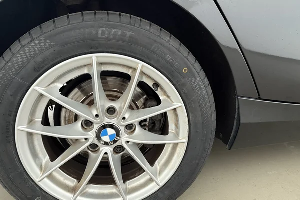 BMW 1 HATCH (2019) — foto 9 van 19