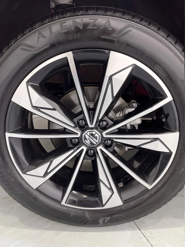 MG HS PHEV (2025) — foto 42 van 55