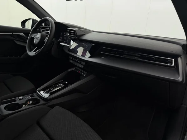 AUDI A3 Sportback (2025) — foto 10 van 18