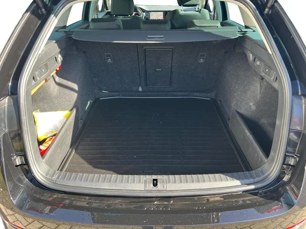 SKODA Octavia Combi (2024) — foto 14 van 24