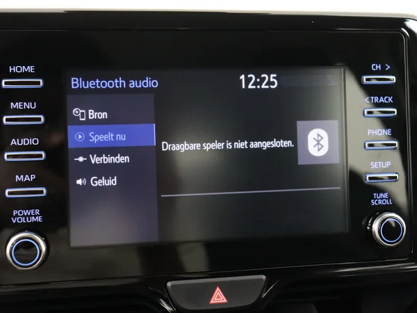 TOYOTA Yaris (2021) — foto 13 van 25
