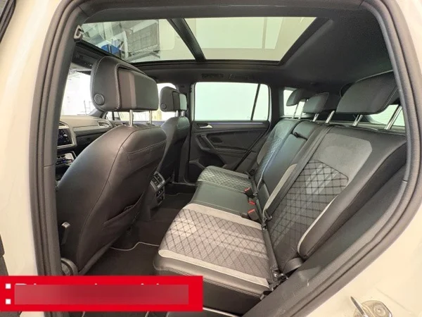 Volkswagen Tiguan (2023) — foto 13 van 14