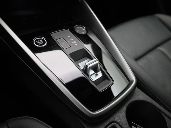 Audi A3 (2021) — foto 10 van 38