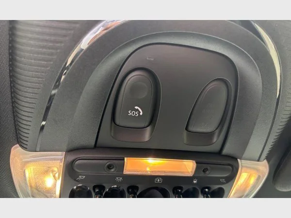 MINI Mini (2023) — foto 16 van 29