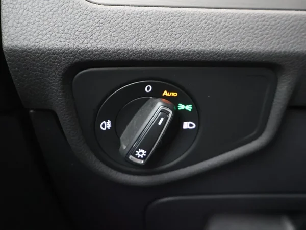 Volkswagen Touran (2022) — foto 15 van 29