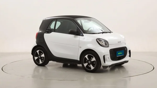 Smart Fortwo Coupe EQ (2022) — foto 21 van 23