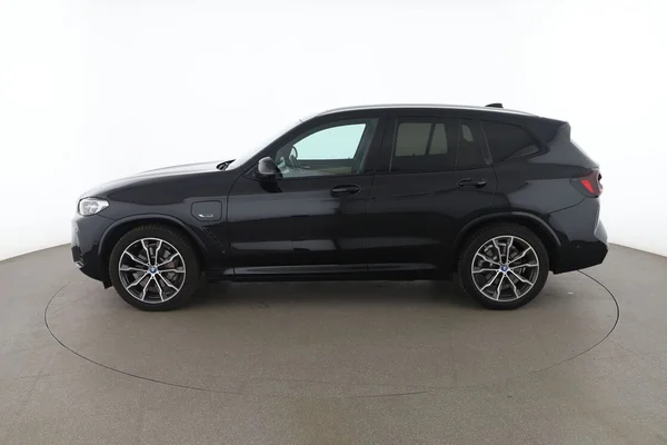 BMW X3 (2022) — foto 9 van 16