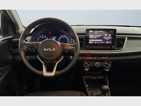 Kia RIO (2022) — foto 4 van 25