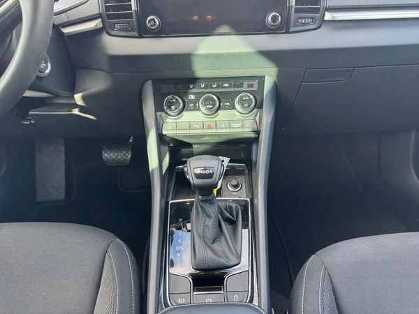 SKODA Karoq (2025) — foto 20 van 21