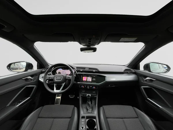 AUDI Q3 (2024) — foto 18 van 20