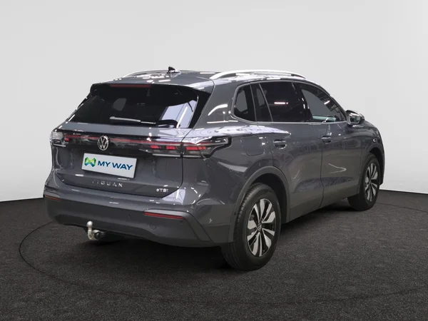 VOLKSWAGEN Tiguan (2026) — foto 8 van 15
