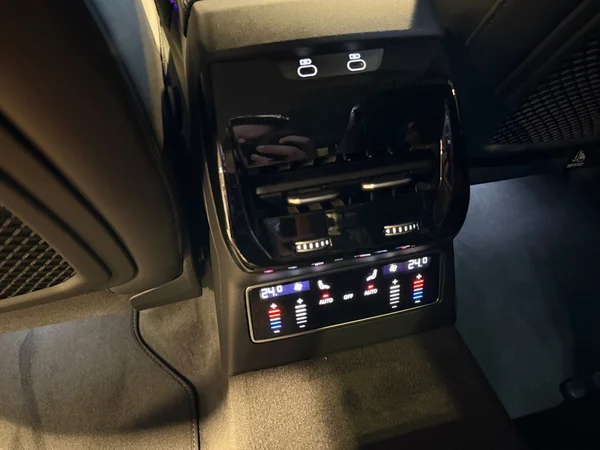 AUDI A6 (2026) — foto 15 van 24