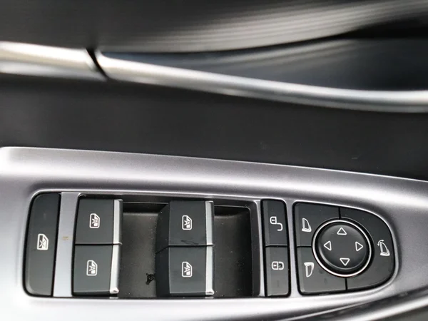 BYD SEAL U (2025) — foto 2 van 34