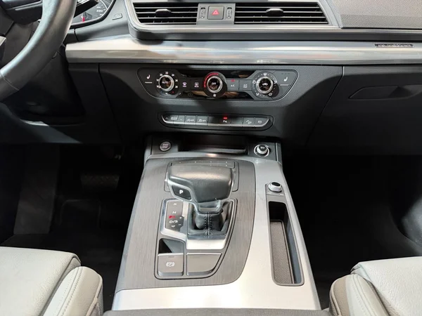 AUDI Q5 Dsl (2020) — foto 16 van 16
