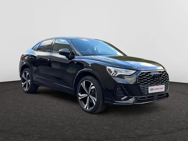 AUDI Q3 Sportback (2023) — foto 12 van 15