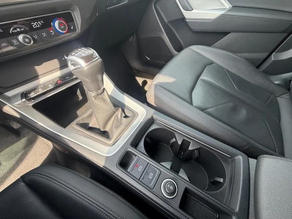 AUDI Q3 Sportback (2022) — foto 11 van 27