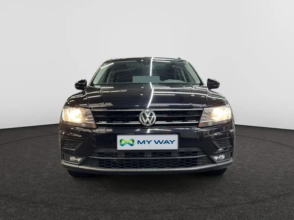 VOLKSWAGEN Tiguan (2018) — foto 23 van 24