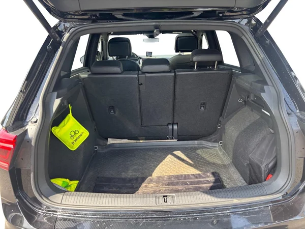 VOLKSWAGEN Tiguan (2023) — foto 6 van 22