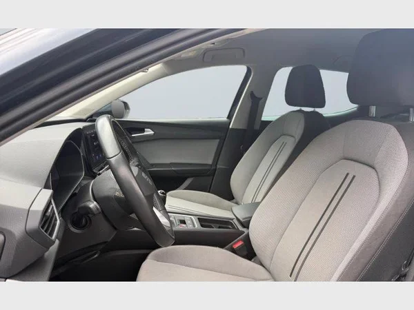 Seat Leon (2022) — foto 2 van 28