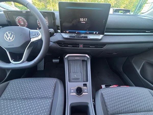 VOLKSWAGEN T-Roc (2026) — foto 11 van 19
