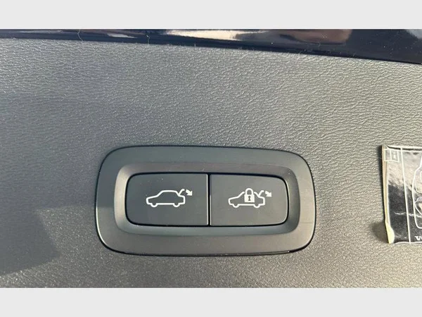VOLVO XC40 (2022) — foto 5 van 28